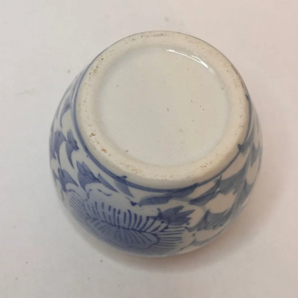 Blue White Porcelain Ginger‎ Jar Floral Design Small Pot Container